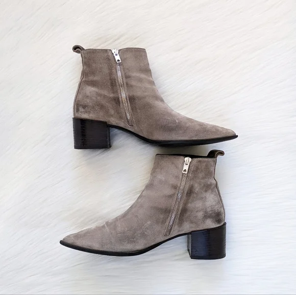 Everlane The Boss Gray Suede Leather Boots | Size 8 - Picture 5 of 11